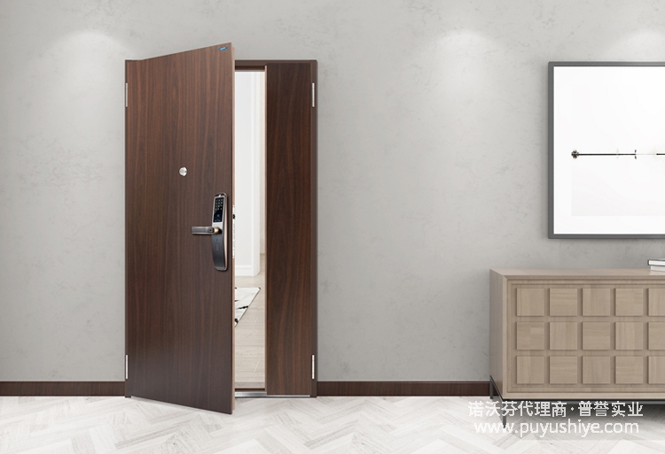 諾沃芬入戶(hù)門(mén)