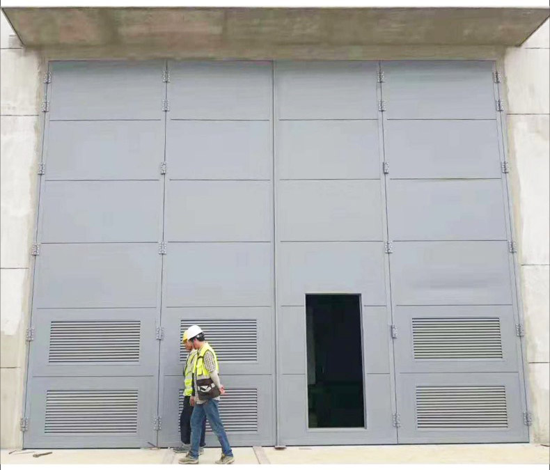 鋼質(zhì)大尺寸折疊門6