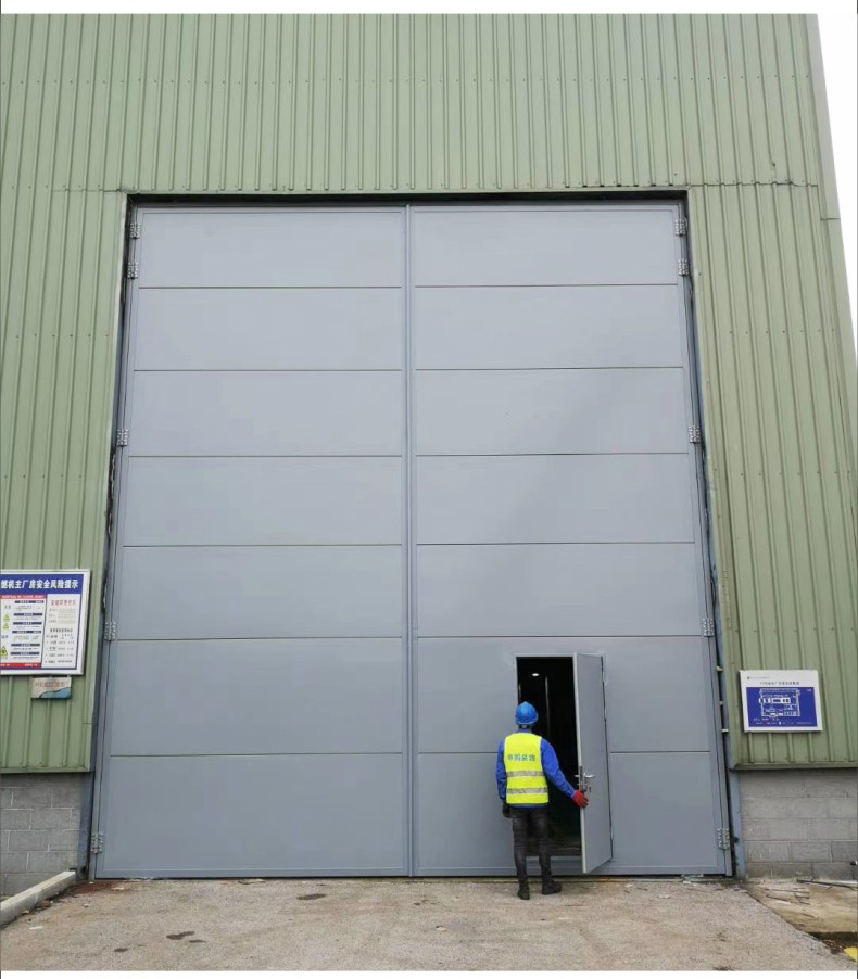 大尺寸鋼質(zhì)門