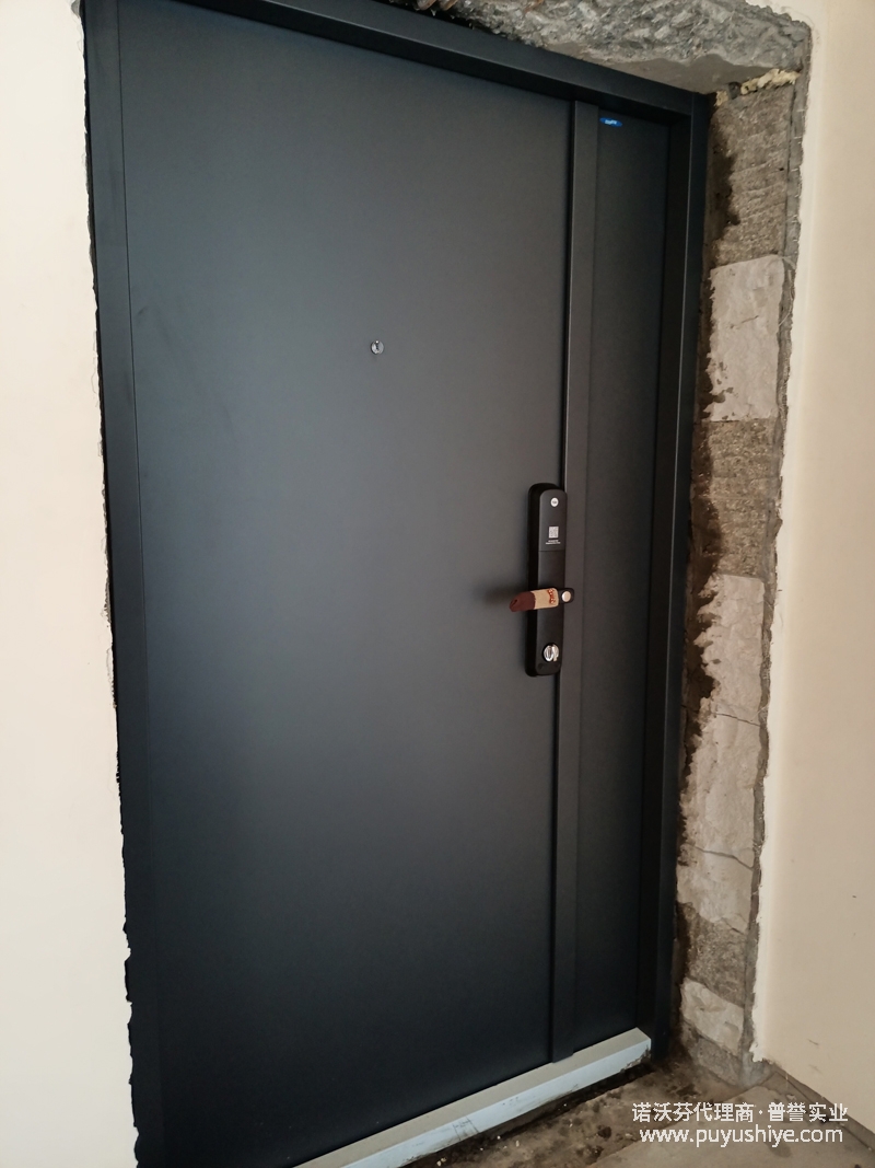 諾沃芬入戶門(mén)