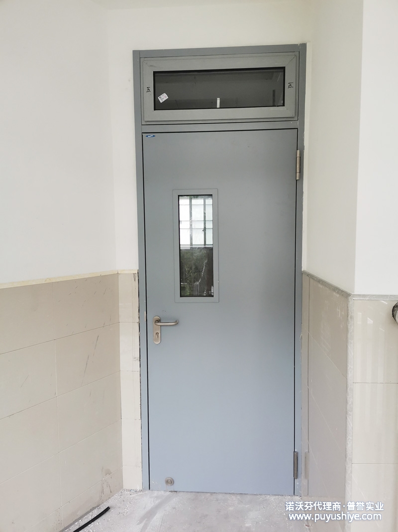 諾沃芬室內(nèi)門